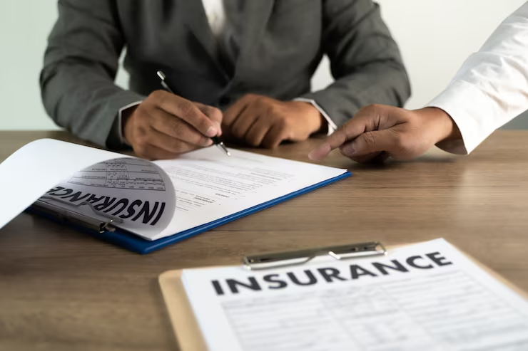 Essential Clauses in a Comprehensive Insurance Contract